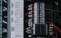 //iororwxhqnpklj5p-static.micyjz.com/cloud/lmBpiKinloSRkliioirnjn/Single-phase-vs-three-phase.png